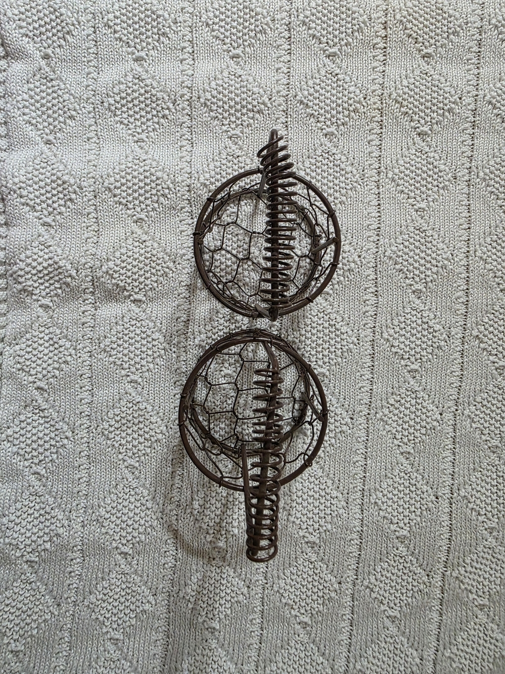 Set of 6 Rustic Wire Baskets - Picture 3 of 9